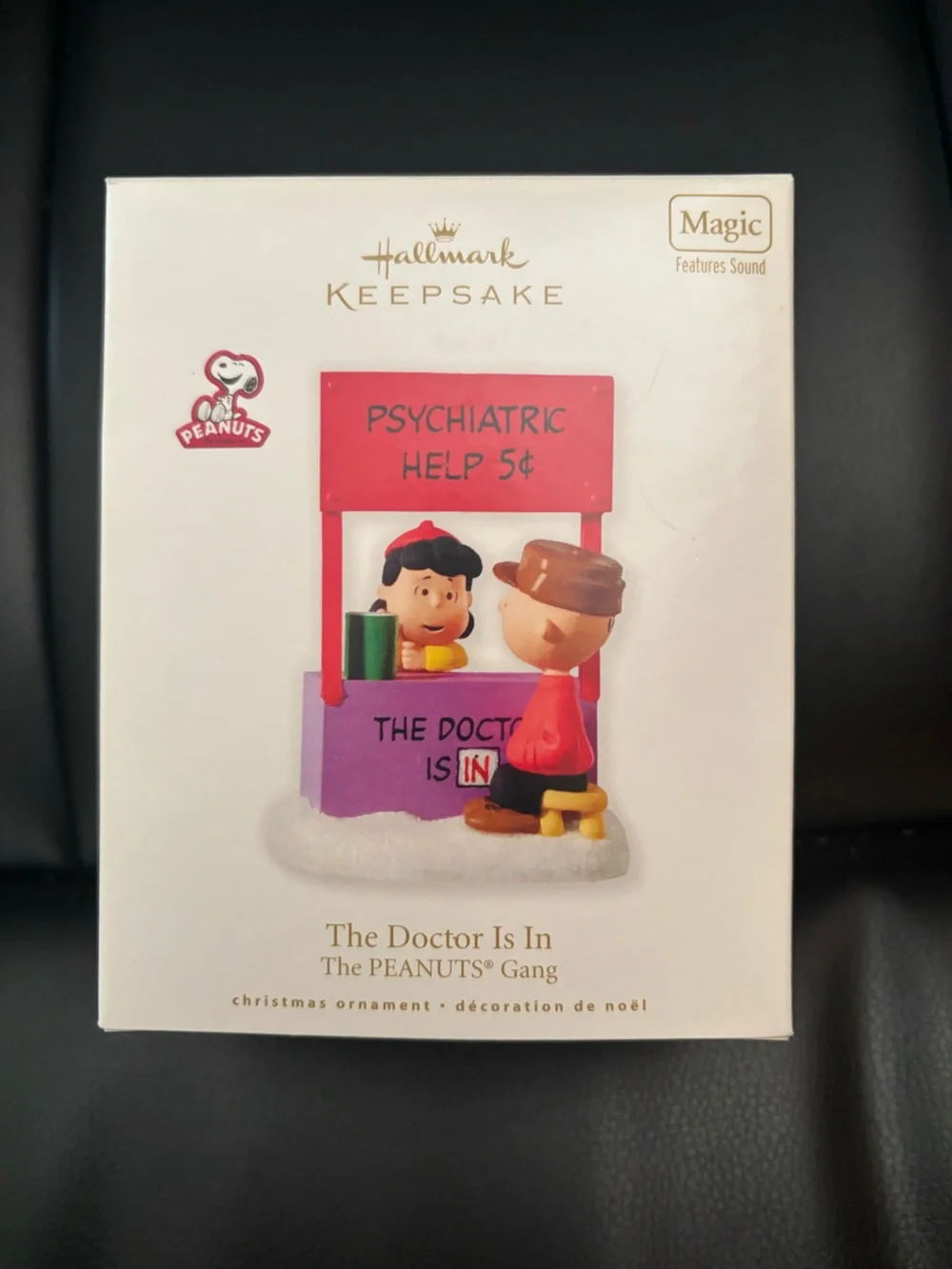 Hallmark Ornament 2010 Peanuts “ The doctor is In”